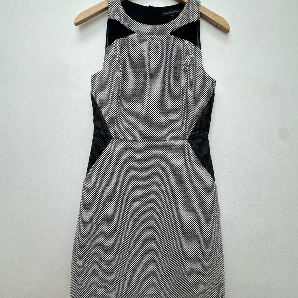 Banana Republic- Black and White Mini Dress